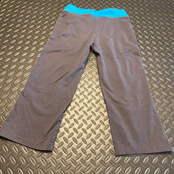 C9 by Champion Capri Legging - Picture 3 of 7